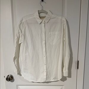 Sézane Max (Casual White Button Down Shirt)